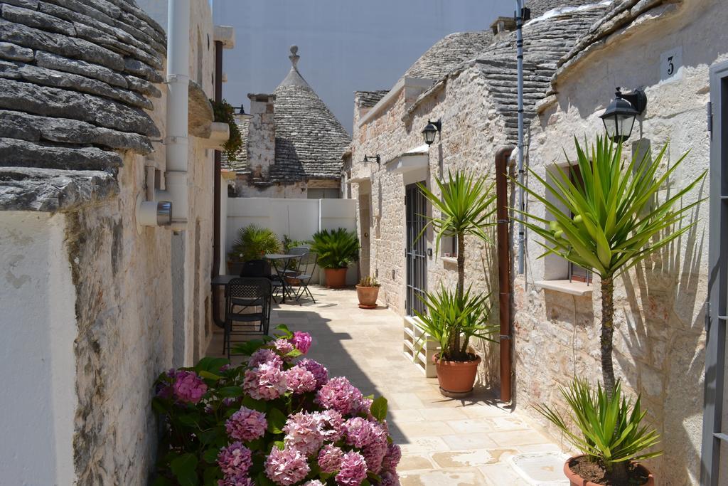 Готель Trullo De Amicis N 5 Альберобелло Номер фото
